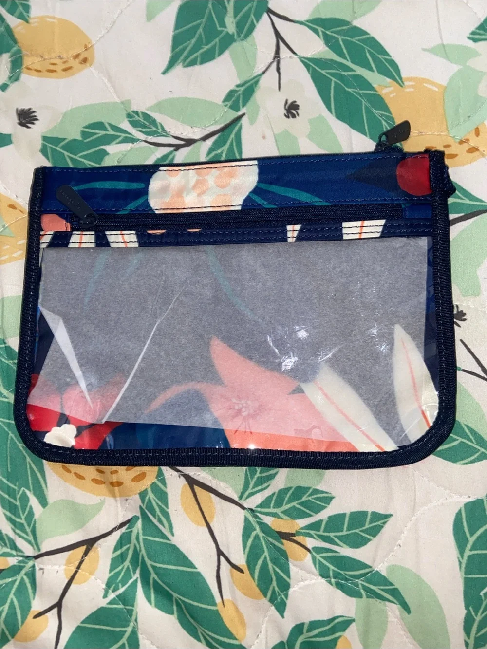 MIDNIGHT FLORAL POUCH NWOT Travel Toiletries Makeup Cosmetic Bag THIRTY-ONE
